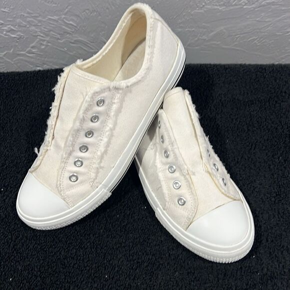🔥🔥 Sincerely Jules “Vinnie” White no Lace Slip-On Sneakers Sz 10M - PERFECT! - Picture 2 of 13